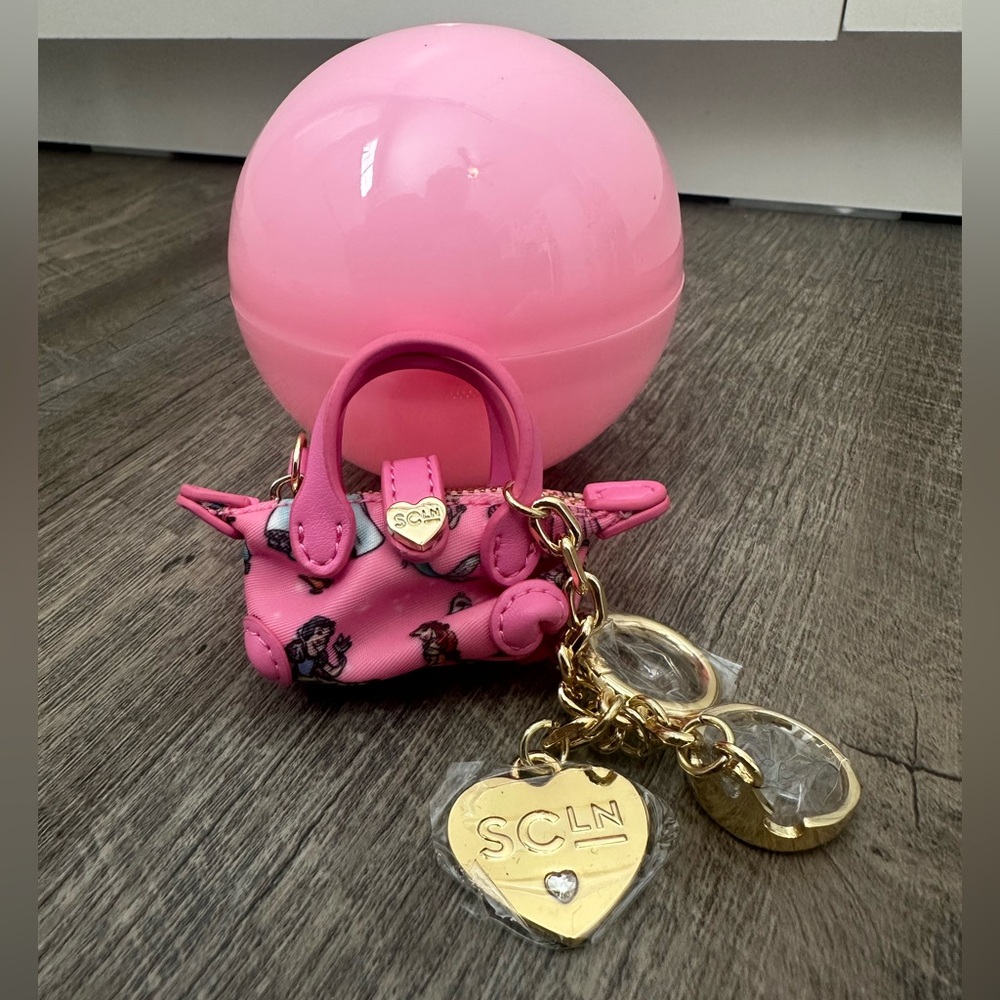 Stoney Clover Lane Surprise Ball Disney Princess Mini Pouchette Keychain
